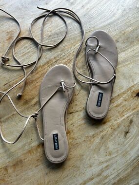 Nine West Nude/Taupe Lace-Up Toe Loop Sandals